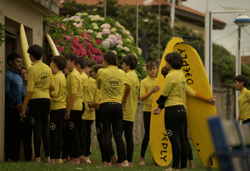 Surf camp para menores en Ribadesella